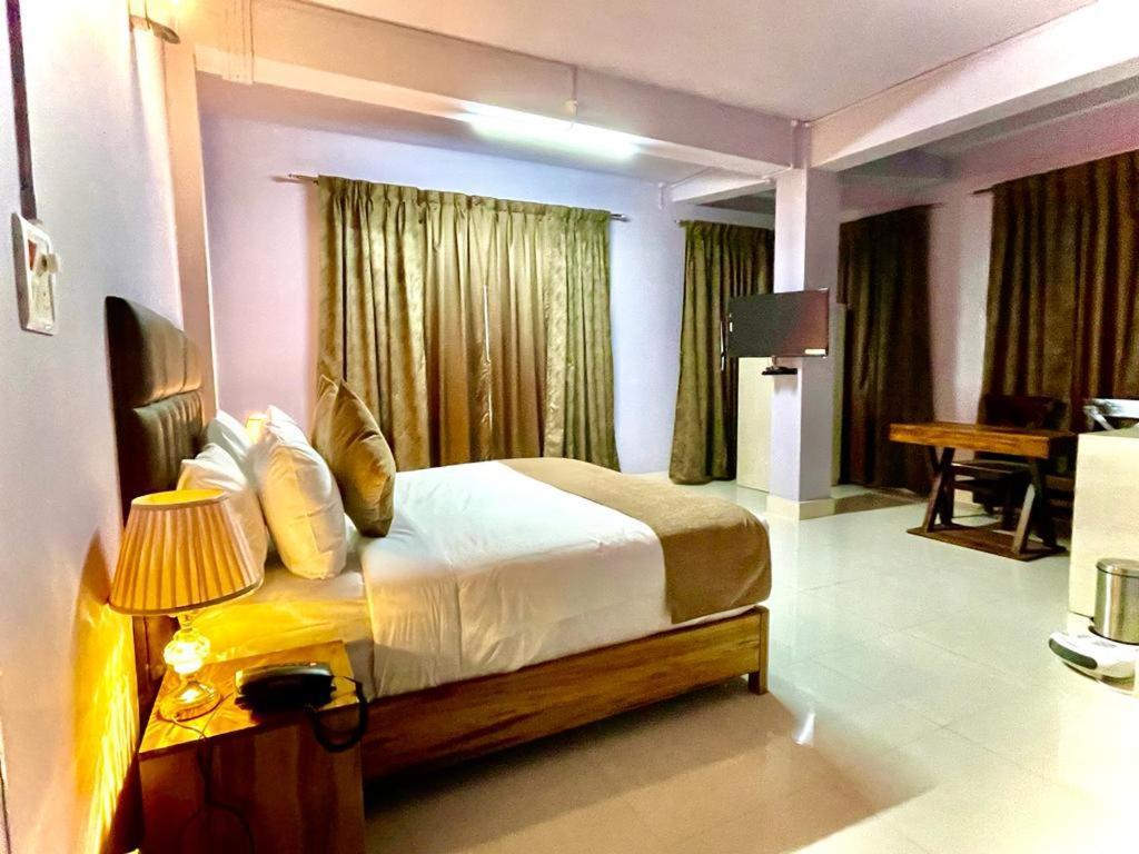 La Colline Resort Kohima Eksteriør billede